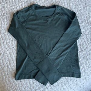 Lululemon Swiftly Tech Long-Sleeve Shirt Race Length